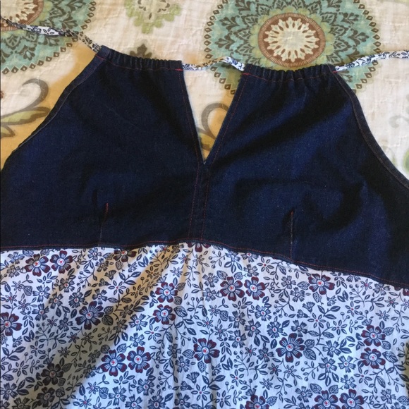 👗 Beautiful Denim Halter Dress 👡 - Picture 4 of 5